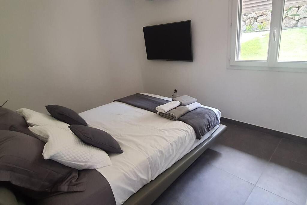 La Bonne Etoile ! Romantique ! Jacuzzi Et Piscine *
