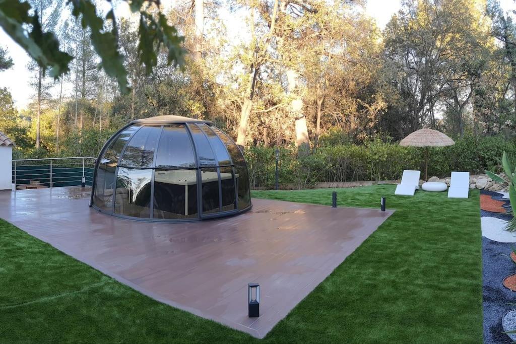La Bonne Etoile ! Romantique ! Jacuzzi Et Piscine Сasa de vacaciones Marsella