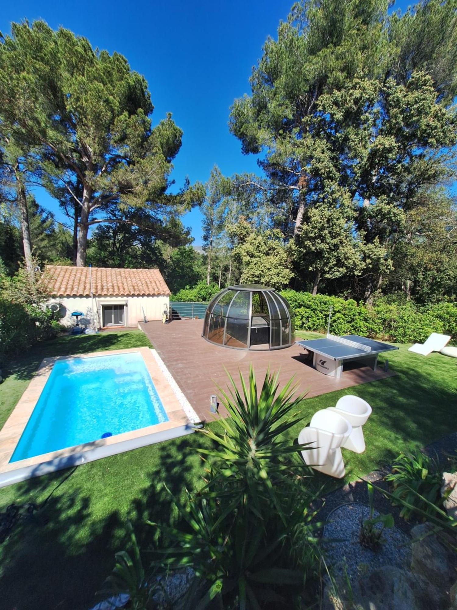 La Bonne Etoile ! Romantique ! Jacuzzi Et Piscine Marseilles