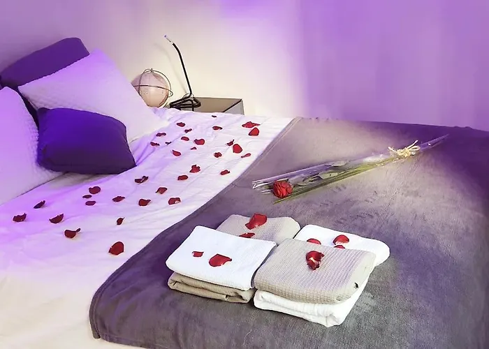 La Bonne Etoile Marseille ! Hebergement Romantique ! Jacuzzi Et Piscine